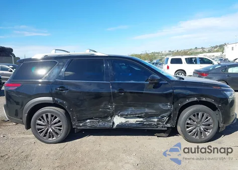 2023 Nissan Pathfinder Sl 4Wd z USA, uszkodzony, nr VIN 5N1DR3CD1PC231548